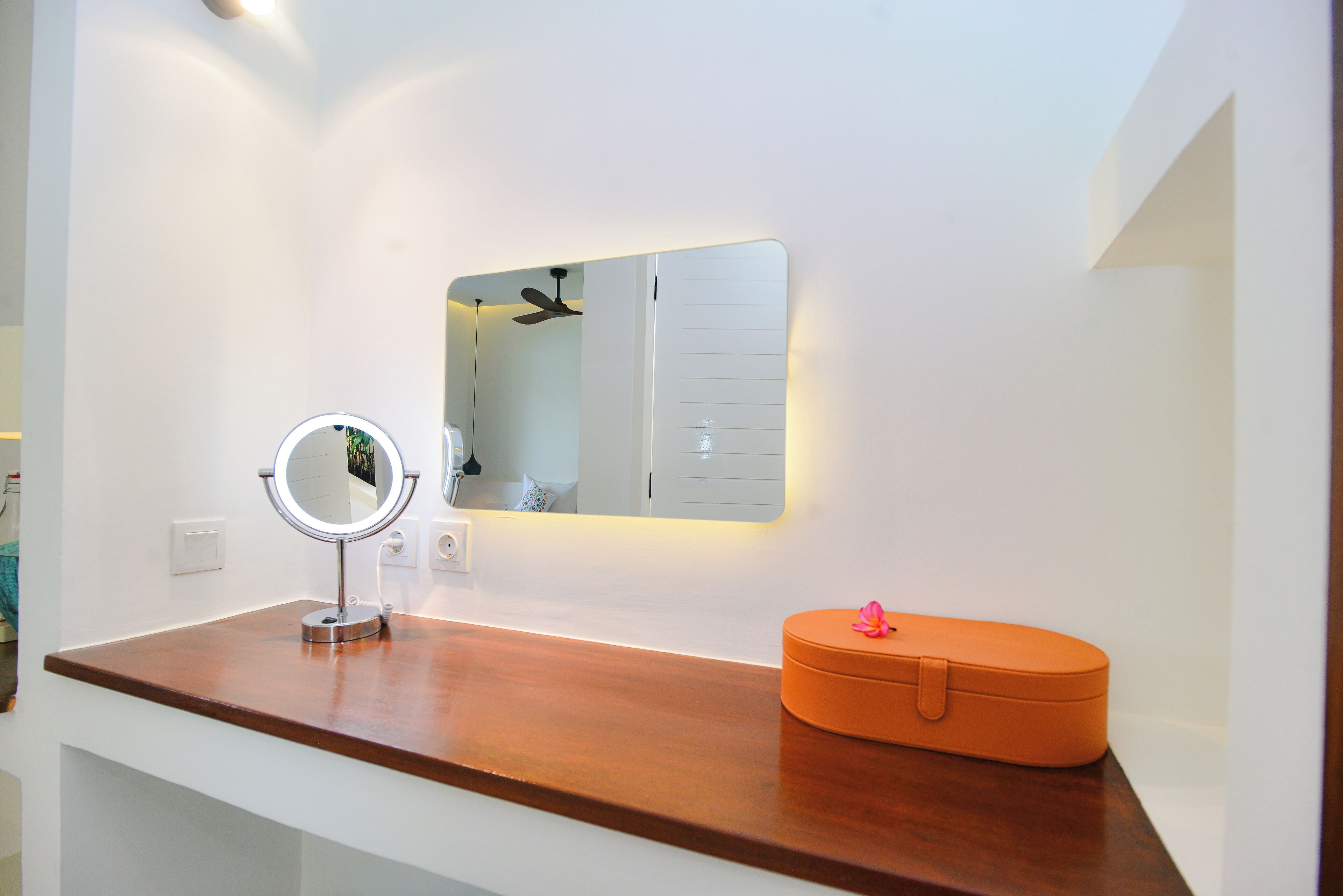 Photo - The Koho Air Hotel