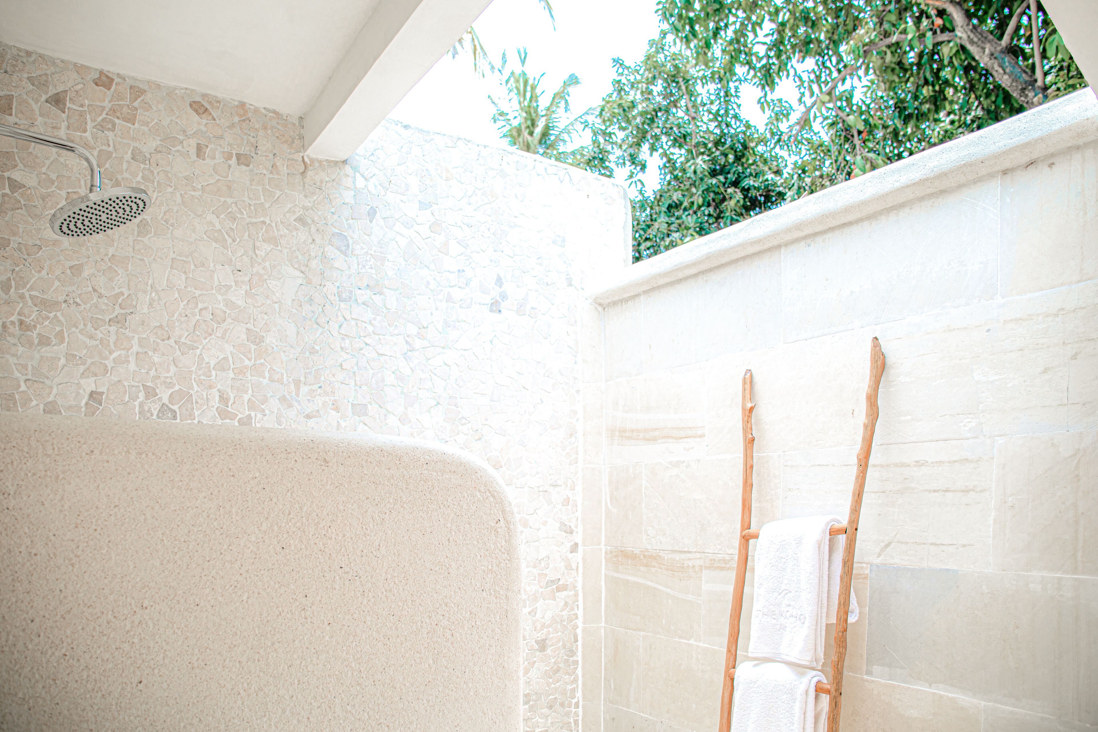 Photo - The Koho Air Hotel