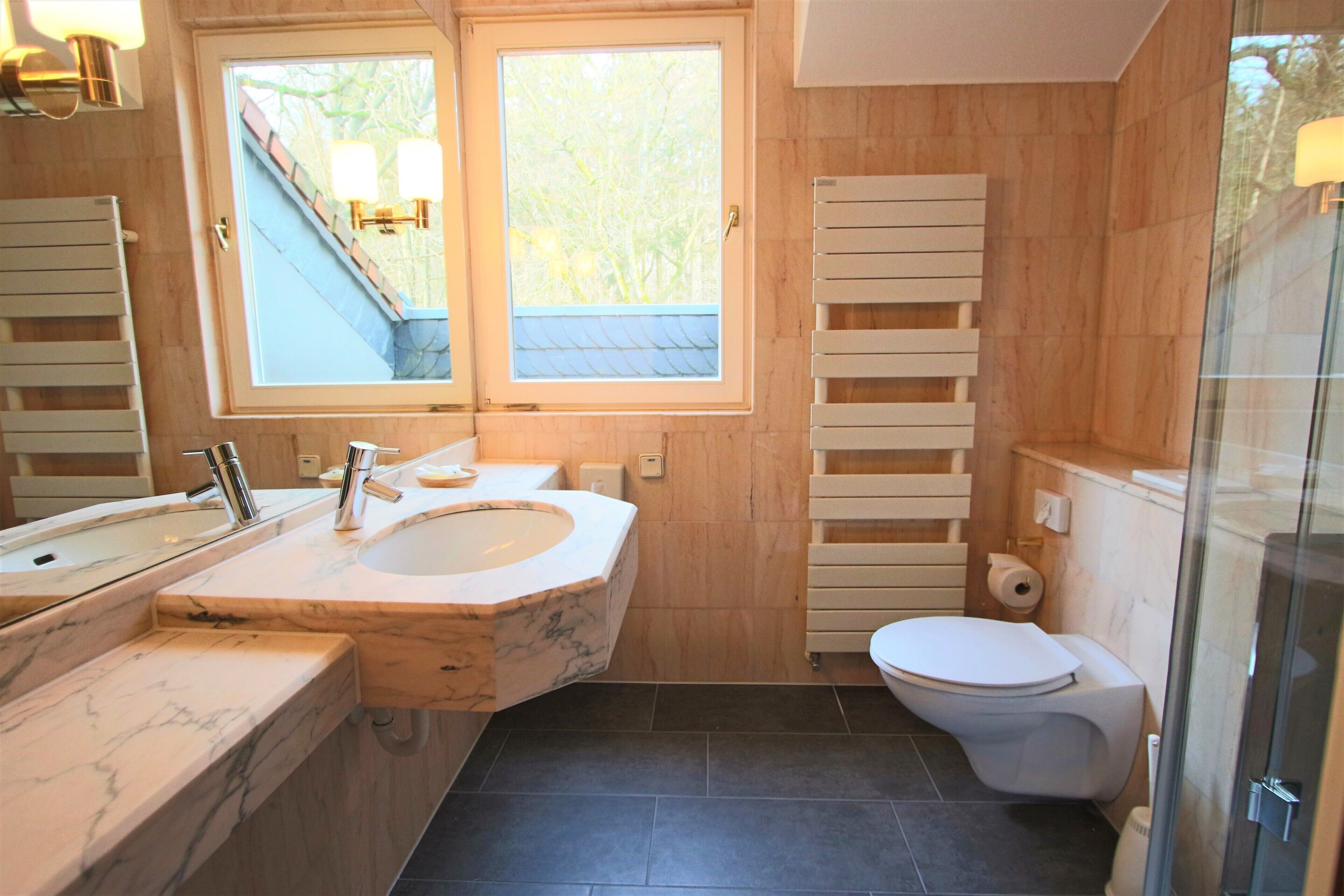 comfort double room | bathroom sink