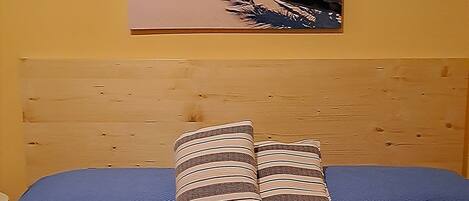 3 Schlafzimmer, Schreibtisch, kostenloses WLAN, Bettwäsche