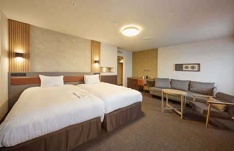 Desk, blackout drapes, soundproofing, iron/ironing board. Richmond Hotel Yamagata Ekimae