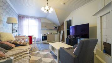 Comfort Apartment, 1 Bedroom (Asta) | 4 bedrooms, individually decorated, individually furnished