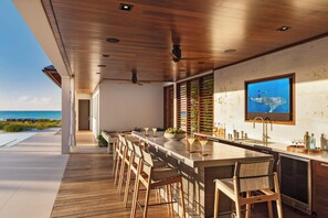 Bar (in der Unterkunft)