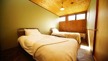 Nhà (Private Vacation Home) | 2 phòng ngủ, truy cập Internet không dây miễn phí, bộ trải giường