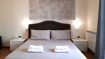 Chambre Double Deluxe, 1 chambre, salle de bains privée, vue cour intérieure
