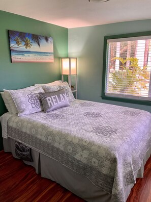 1 habitación, tabla de planchar con plancha, wifi gratis y ropa de cama