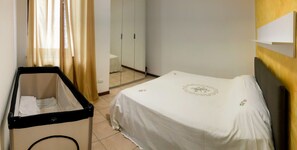 Caja fuerte y ropa de cama