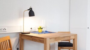 Estudio (Holzkontor) | Servicio de comidas en la habitación