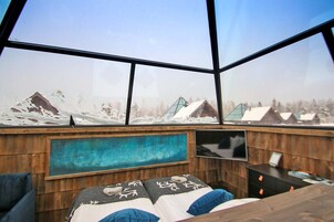 Glass Pyramid Igloo | 隔音、免费 WiFi、床单