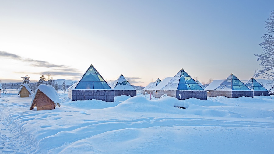 Aurora Pyramid Glass Igloos