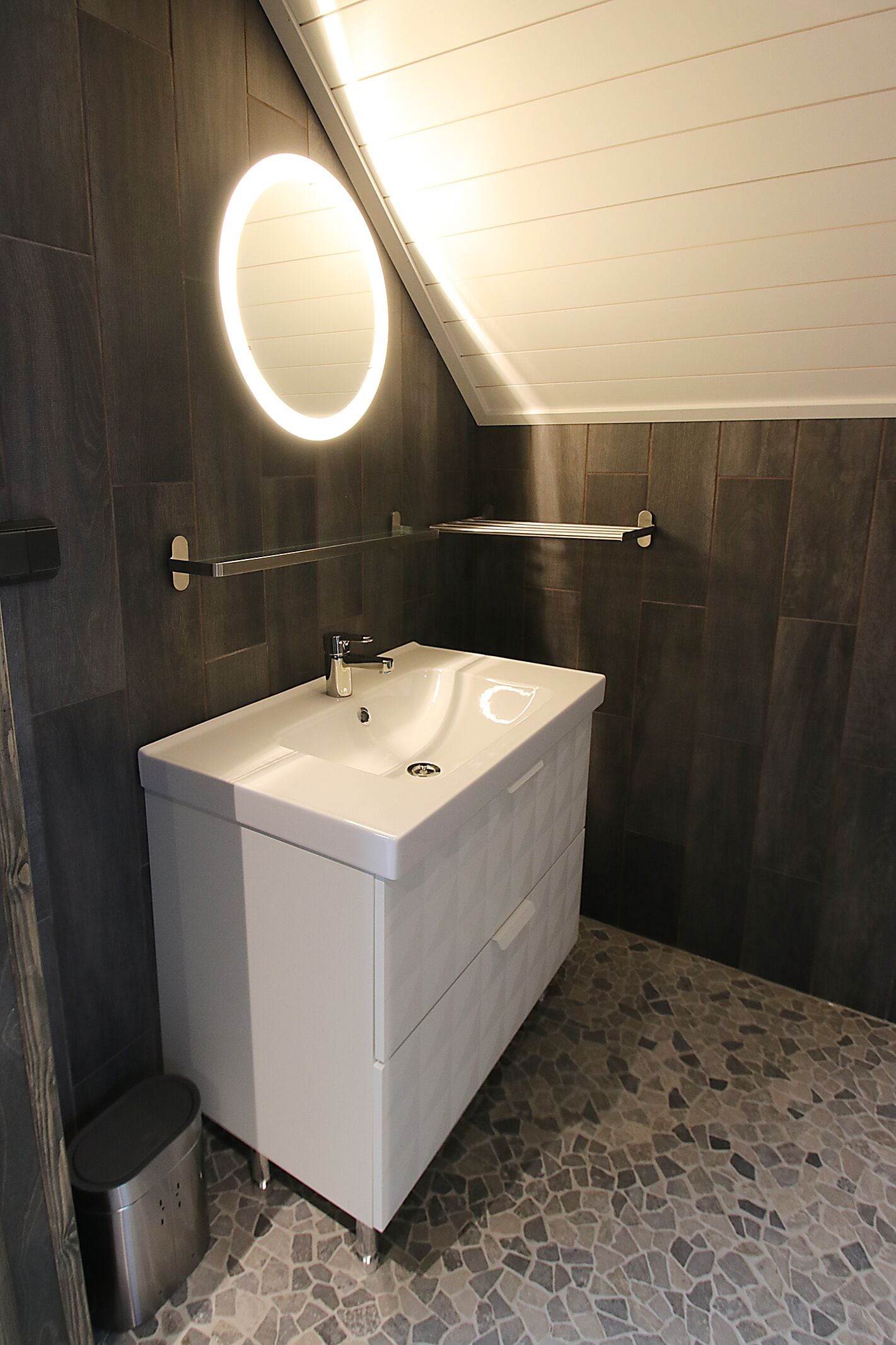 glass pyramid igloo | bathroom | shower, free toiletries, hair dryer, towels