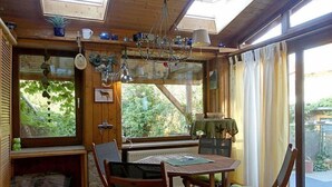 Casa | Área de estar | TV de tela plana, lareira