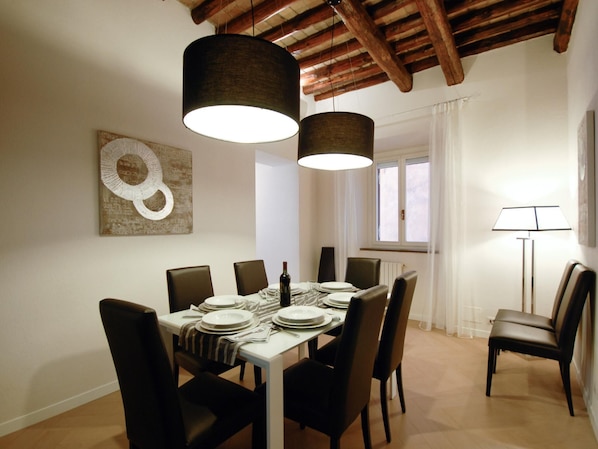 City Apartment, 1 King Bed with Sofa bed (3 Bedrooms) | Private kitchen | Oven, espresso maker, freezer, dining tables