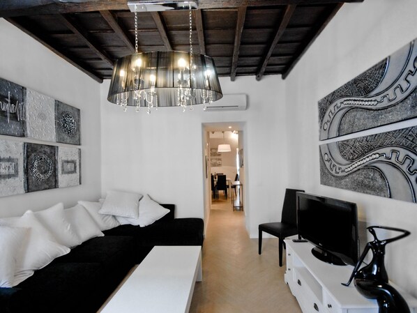 Lägenhet City - 1 kingsize-säng med bäddsoffa (3 Bedrooms) | 3 sovrum och gratis wi-fi