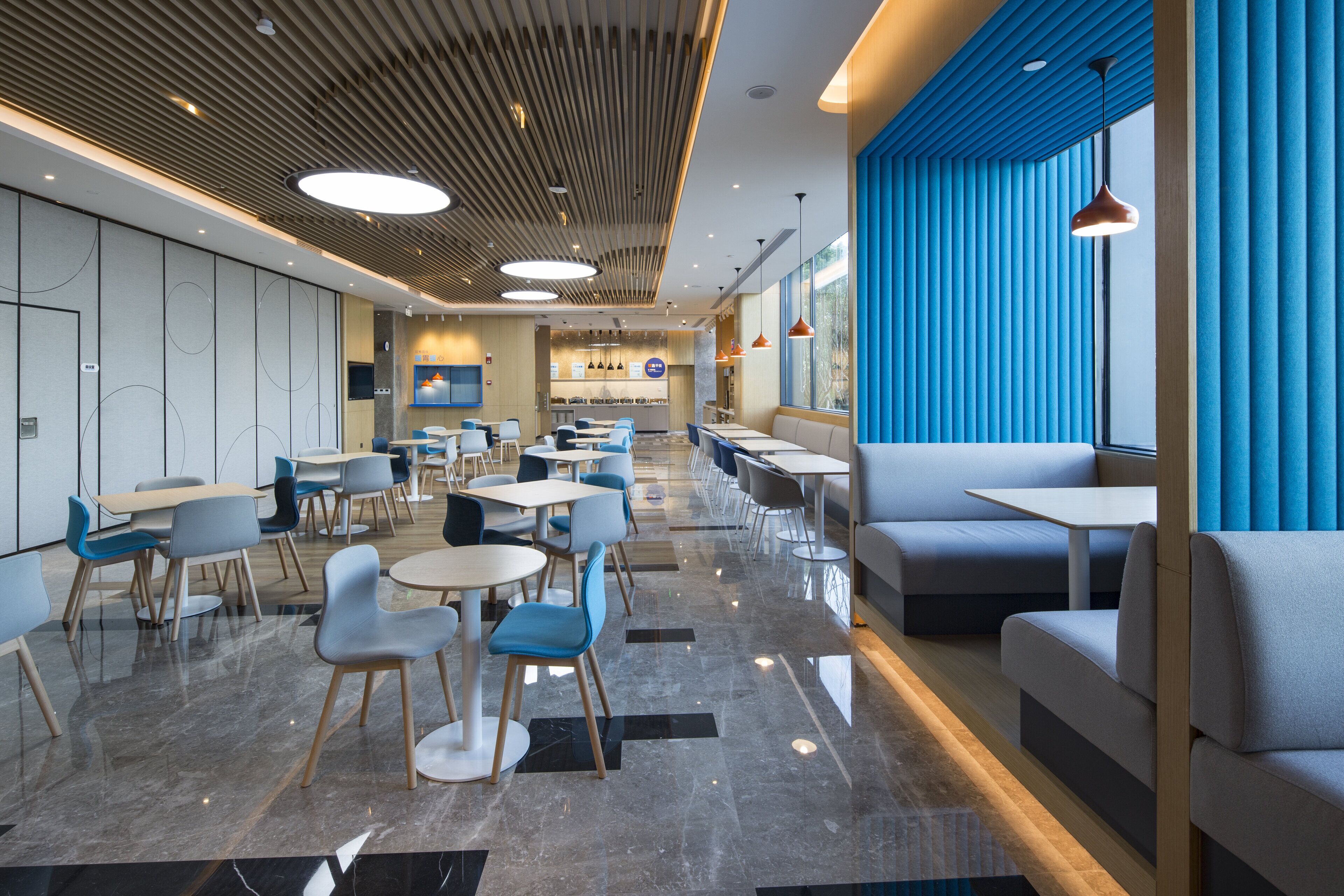 Photo - Holiday Inn Express Shanghai Kangqiao by IHG