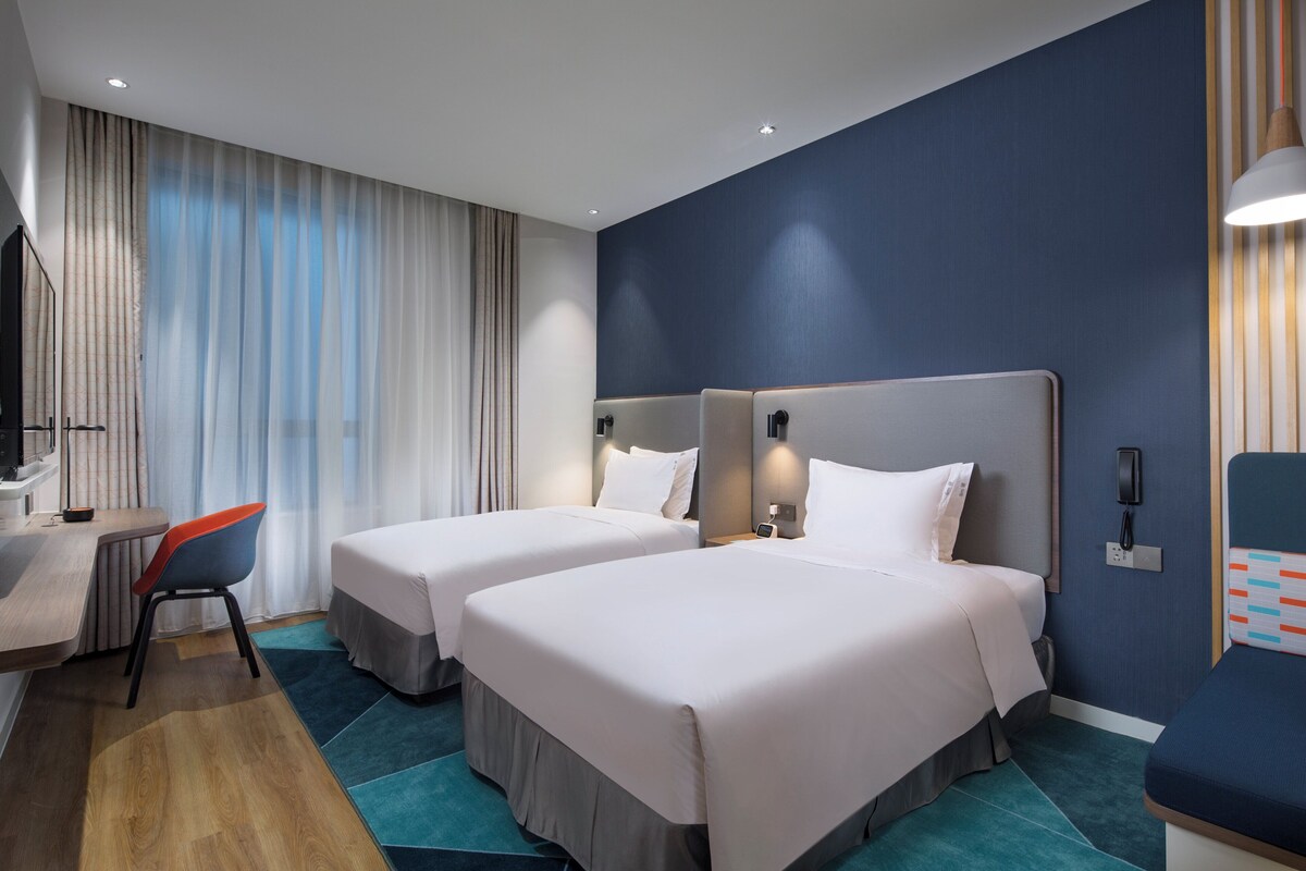 In-room safe, desk, laptop workspace, blackout curtains