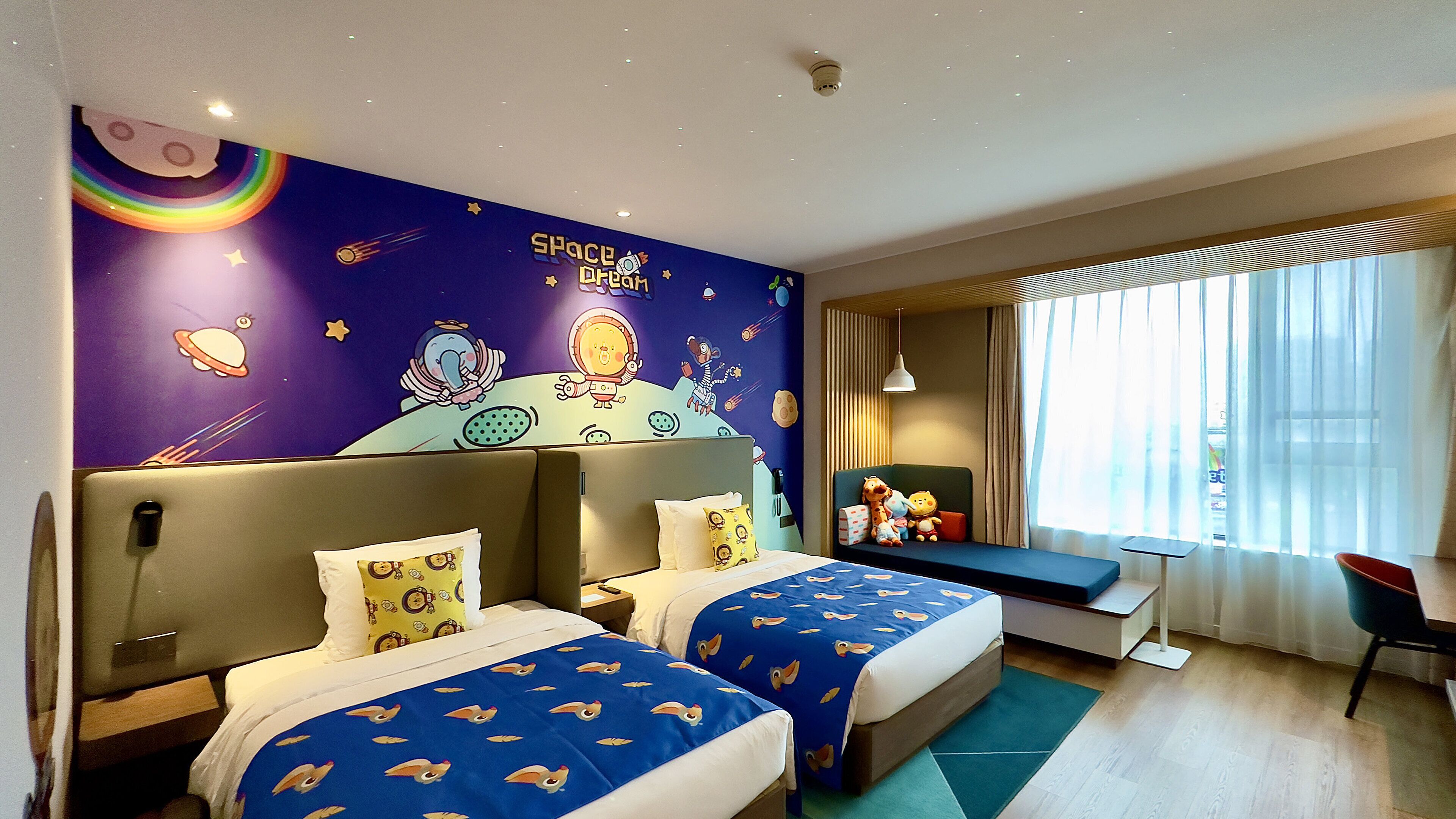 Photo - Holiday Inn Express Shanghai Kangqiao by IHG