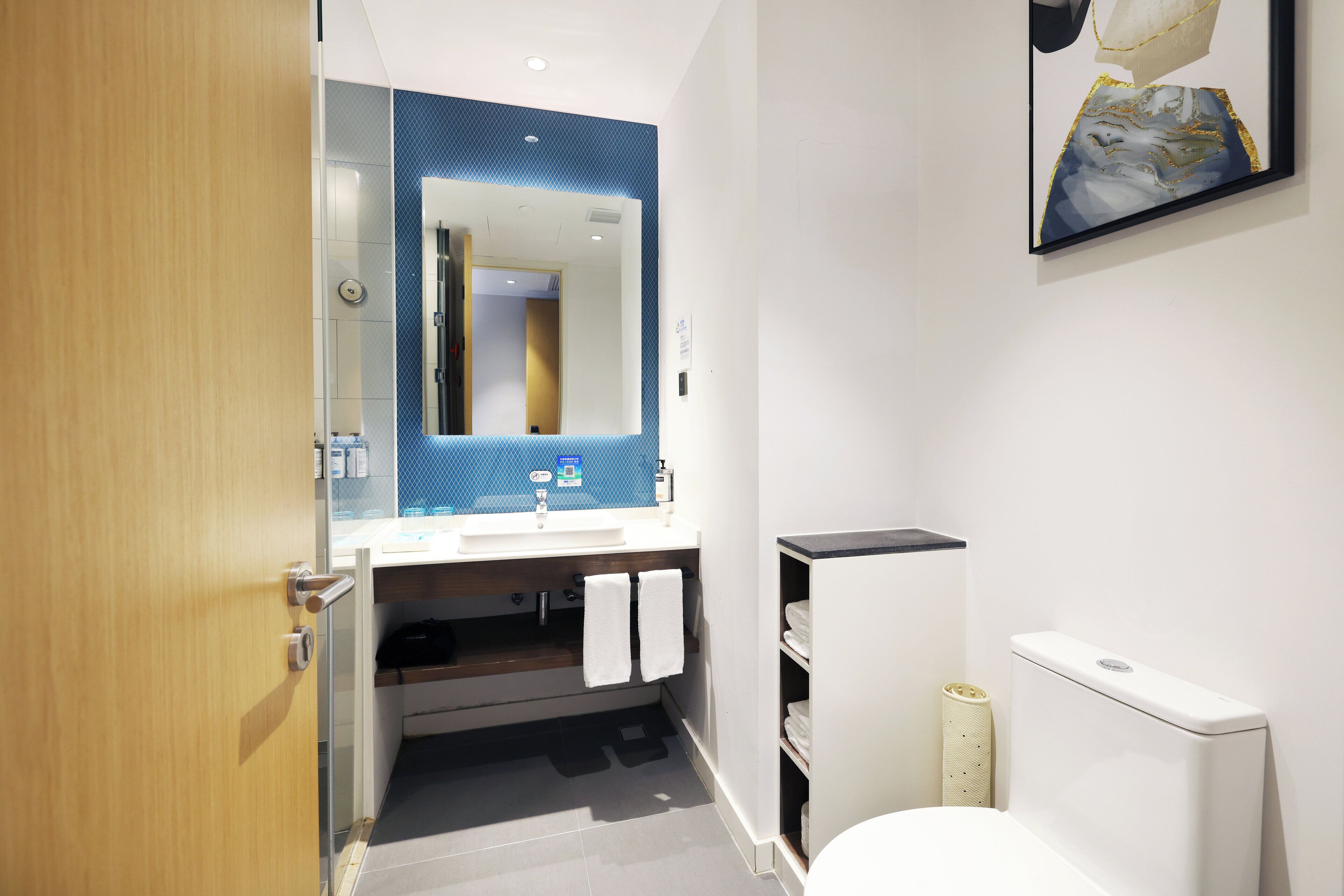 Photo - Holiday Inn Express Shanghai Kangqiao by IHG