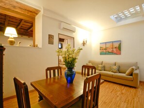 Apartment (2 Bedrooms) | Eigene Küche | Kühlschrank, Mikrowelle, Ofen, Espressomaschine