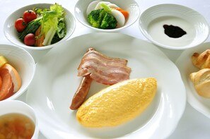 Desayuno buffet todos los días (JPY 2118 por persona) 