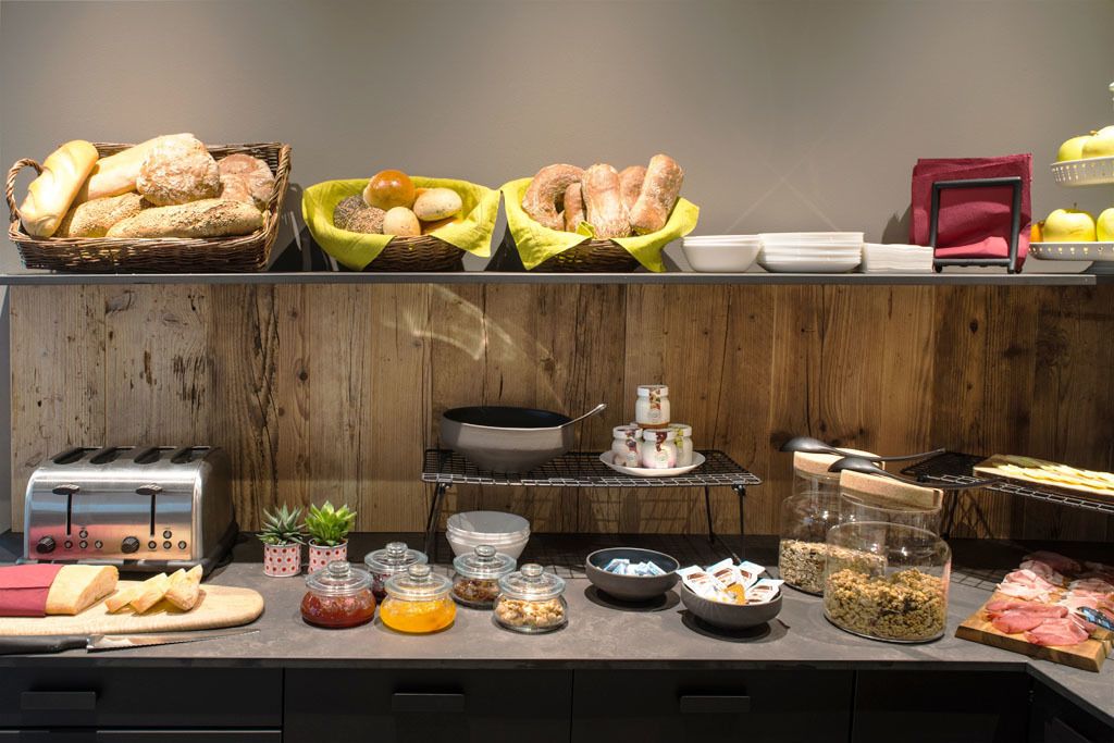 Free daily full breakfast