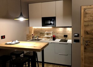 Comfort Apartment, 1 Bedroom, Balcony | Private kitchenette - Hotel San Vitale (Bormio)