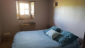 Room - La Maison Des Charmes (Ternand)