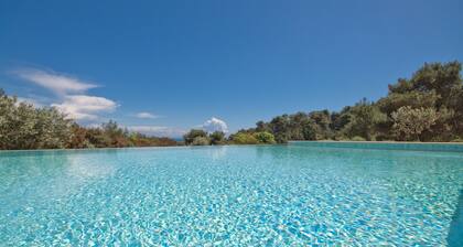 Neue wunderbar Villa Marlera mit Meerblick und Infinity-Pool