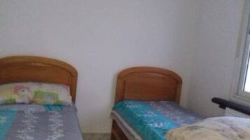 2 chambres, draps fournis