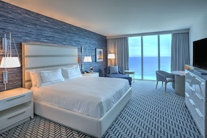 Room, 1 King Bed, Oceanfront | Hypo-allergenic bedding, in-room safe, desk, laptop workspace - Hotel Maren Fort Lauderdale Beach, Curio Collection by Hilton (Fort Lauderdale)