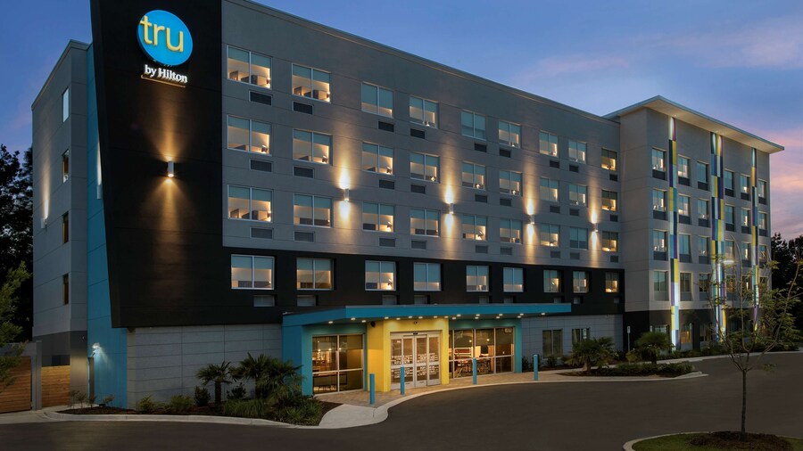 Tru by Hilton Charleston Ashley Phosphate