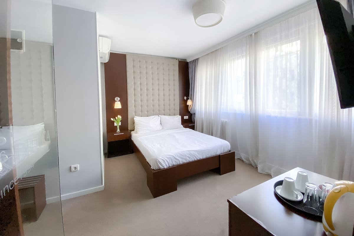 1 間睡房、高級寢具、遮光窗簾/窗簾、隔音