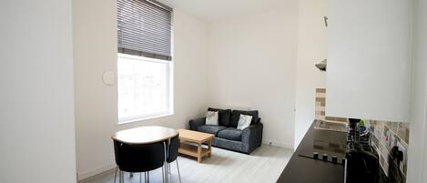 Deluxe Apartment | Living area