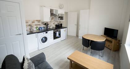 Pretty Properties Grange House Apartment 5