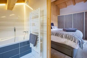 4 habitaciones, tabla de planchar con plancha y wifi gratis 
