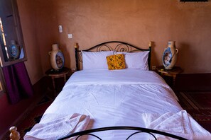 4 bedrooms, WiFi - Panoramic, with a superb view from the terrace (ouarzazate)