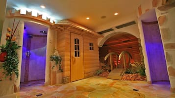 Sauna, vasca idromassaggio, bagno turco