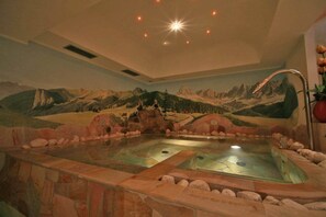 Bathtub spa indoor