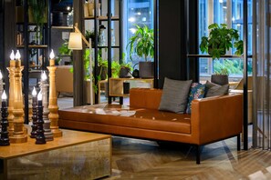 Bar (on property) - Flightgate Munich Airport Hotel, a member of Radisson Individuals (Hallbergmoos)