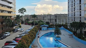 2 piscinas al aire libre