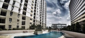 2 outdoor pools - Seakyung Condominium (Lapu-Lapu)
