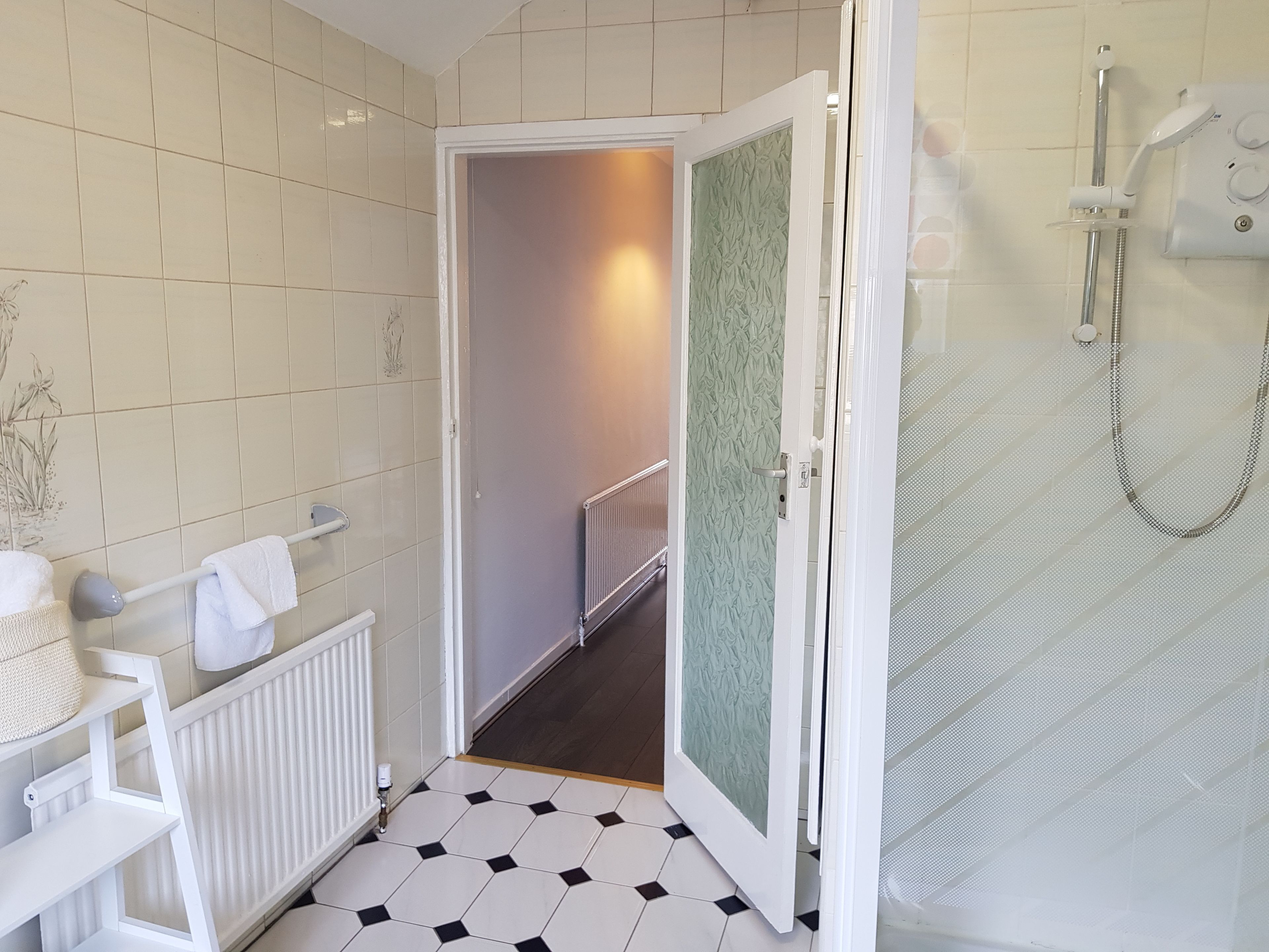 Standard House | Bathroom shower