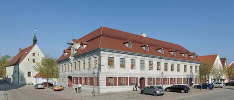 Façana frontal de l'allotjament