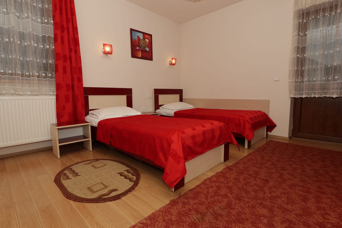 Laptop workspace, free WiFi, bed sheets