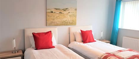 Standard House | 3 bedrooms, hypo-allergenic bedding, desk, laptop workspace