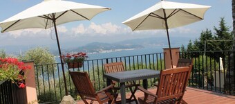Three-room apartment with breathtaking view 10 minutes from the 5 Terre, free Wi