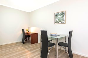 Apartment, 1 Bedroom | 1 bedroom, laptop workspace, iron/ironing board, cots/infant beds - Perth West End Apartment 601 (Perth)