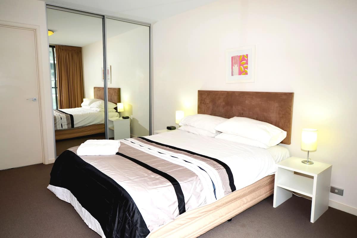 Apartment, 1 Bedroom | 1 bedroom, iron/ironing board, cribs/infant beds, free WiFi