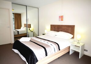 Apartment, 1 Bedroom | 1 bedroom, iron/ironing board, cots/infant beds, free WiFi - 128 On The Terrace (East Perth)