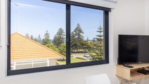 Apartment, 2 Bedrooms | Beach/ocean view - Cottesloe Marine Apartment (Cottesloe)